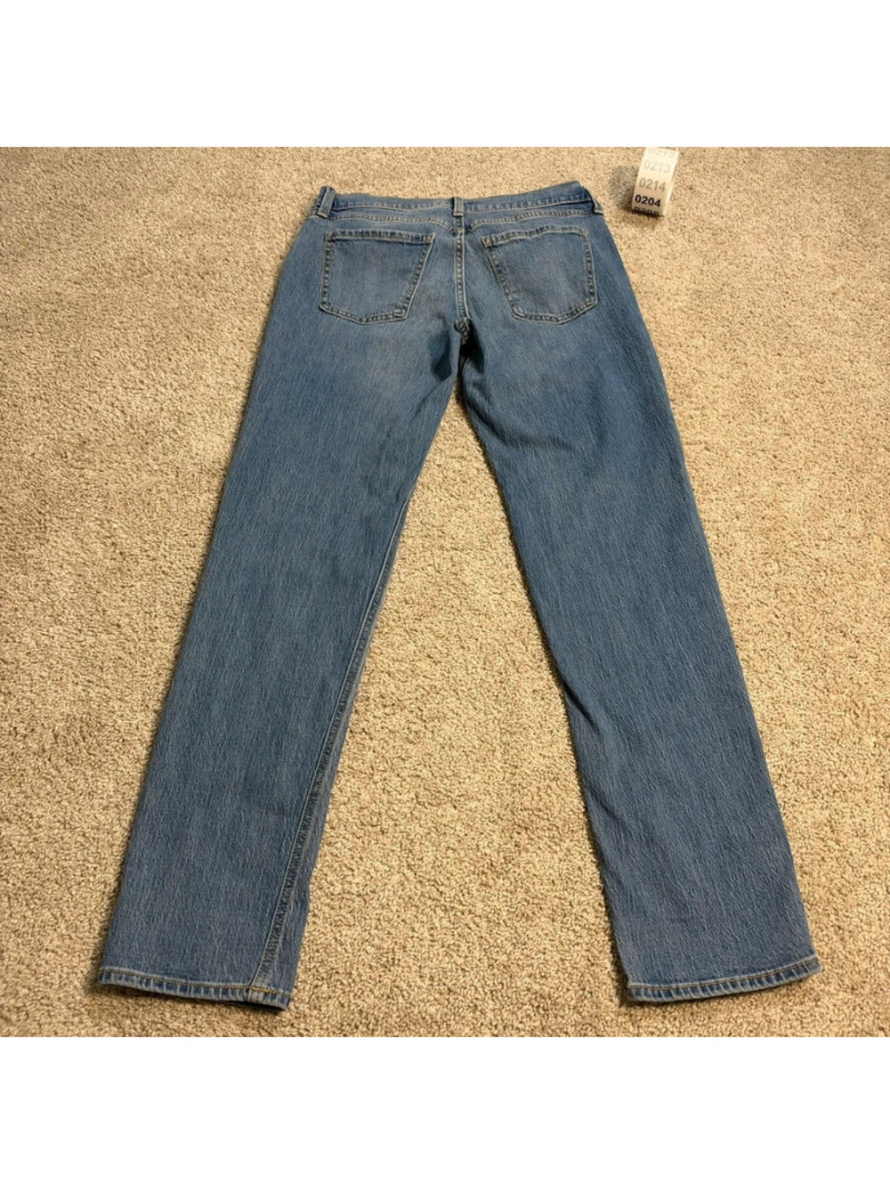 Old Navy Mid Rise Jeans - Picture 4 of 4